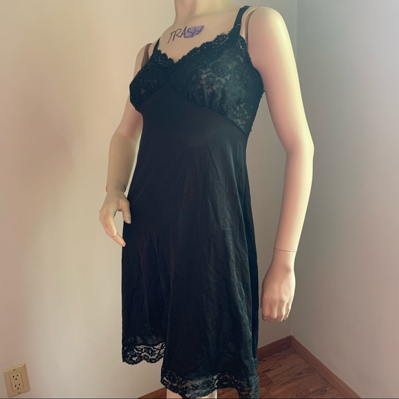 Vintage style lingerie slip - Picture 2 of 8